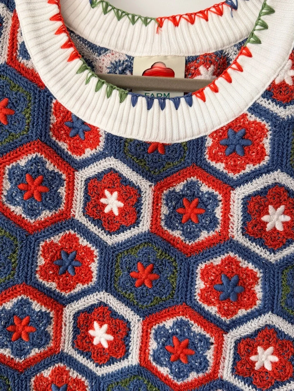 FARM RIO CROCHET VEST - Picture 3 of 11
